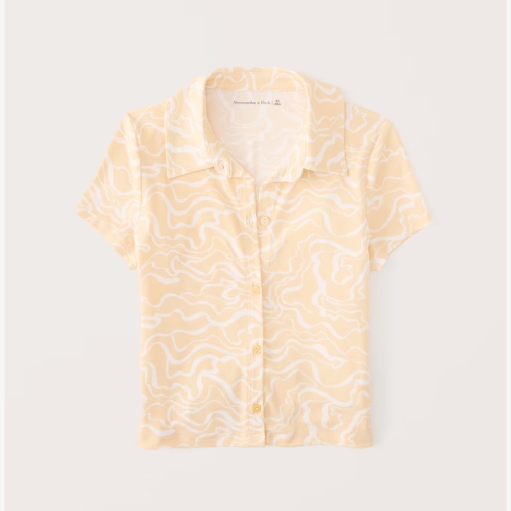 NWT Short-Sleeve Button-Up Polo